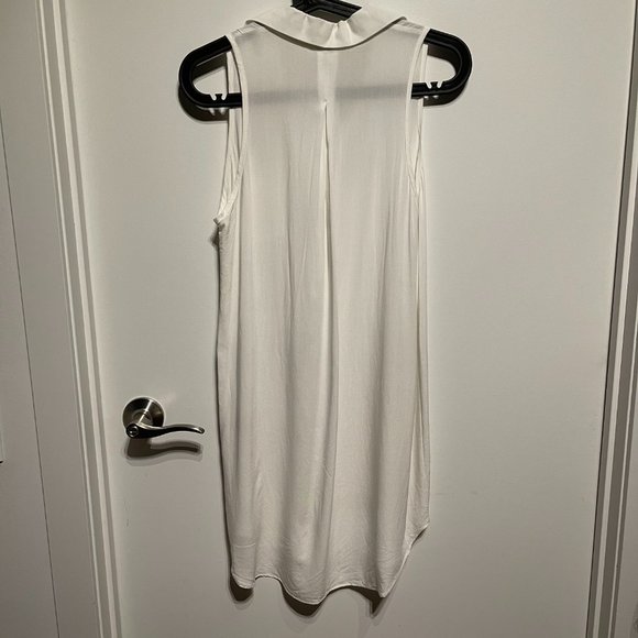 ⭐2 for C$22⭐  Final Touch Sleeveless Tunic, White, Size S - Picture 2 of 5